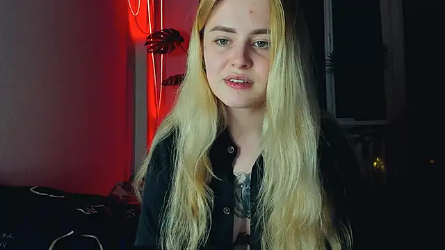 Alexa Pirs online show from 03/07/25, 08:44