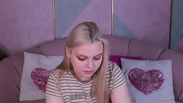 CLAIRE VOGT online show from 03/03/25, 12:16