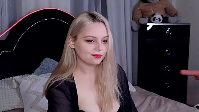 CLAIRE VOGT online show from 03/13/25, 06:16