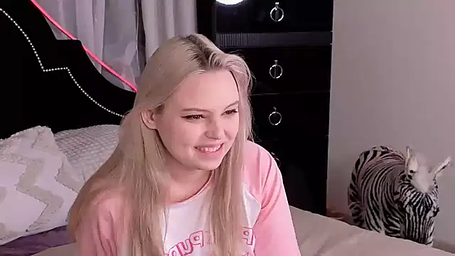 CLAIRE VOGT online show from 03/19/25, 05:19