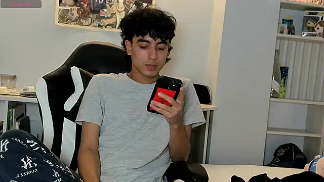 salvatore montt online show from 03/04/25, 05:42