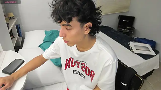 salvatore montt online show from 03/06/25, 01:27