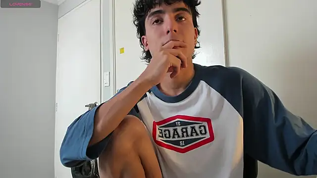 salvatore montt online show from 03/09/25, 05:49