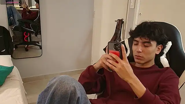 salvatore montt online show from 03/12/25, 07:46