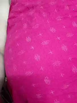 Snapshot of Lizza_boudi chatting on 11/29/25, 04:15 Lizza boudi online show from 11/29/25, 04:15