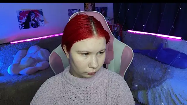 Little kitsune1707 online show from 03/13/25, 12:37