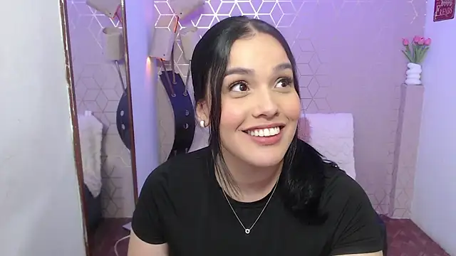 Lana Pearce online show from 11/18/25, 10:25