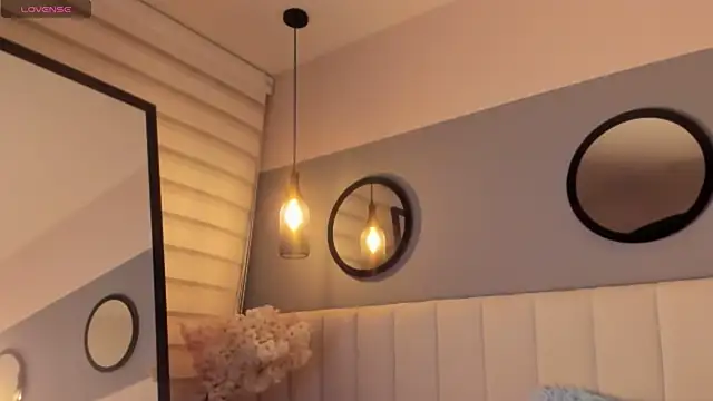 Snapshot of alice_lodge chatting on 10/17/25, 03:31 alice lodge online show from 10/17/25, 03:31