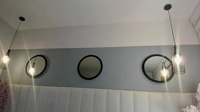 Snapshot of alice_lodge chatting on 10/21/25, 03:07 alice lodge online show from 10/21/25, 03:07