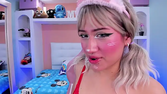 miss   megan online show from 10/21/25, 06:08