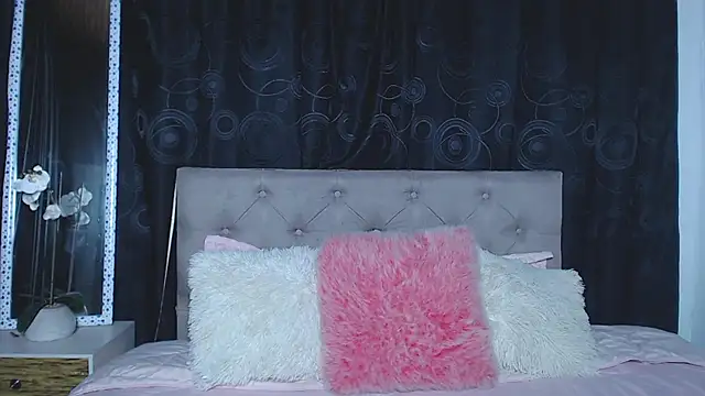 Snapshot of rebeka_kenye chatting on 03/13/25, 03:39 rebeka kenye online show from 03/13/25, 03:39