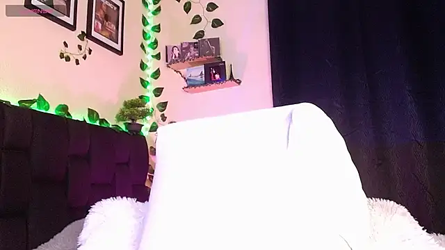 isaac-saenz online show from 03/12/25, 08:41