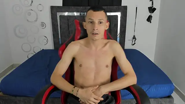 Isak Millan online show from 11/17/25, 08:14