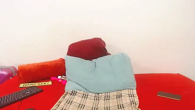 CurvyCutiexx94 online show from 03/22/25, 06:03