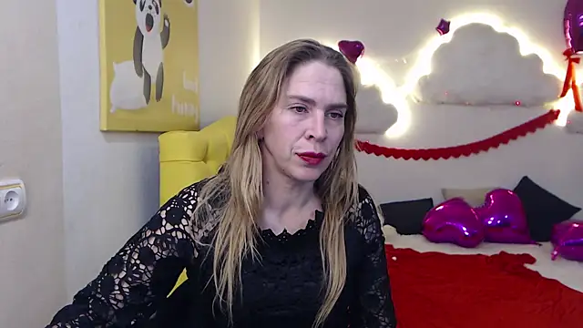 Snapshot of TessaDaybreak chatting on 03/04/25, 10:46 TessaDaybreak online show from 03/04/25, 10:46