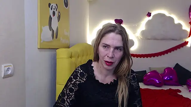Snapshot of TessaDaybreak chatting on 03/04/25, 04:52 TessaDaybreak online show from 03/04/25, 04:52