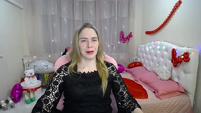 Snapshot of TessaDaybreak chatting on 03/05/25, 01:17 TessaDaybreak online show from 03/05/25, 01:17