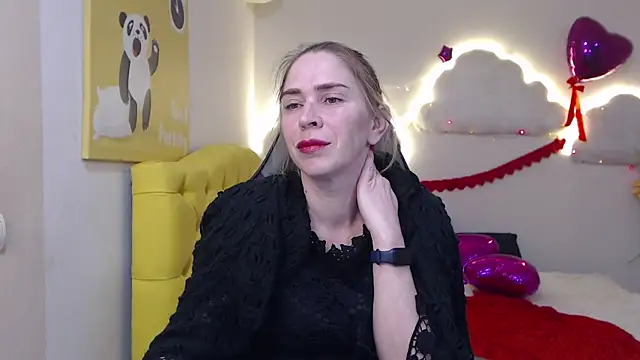 Snapshot of TessaDaybreak chatting on 03/16/25, 10:44 TessaDaybreak online show from 03/16/25, 10:44