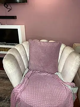 Snapshot of _ivyginger chatting on 03/02/25, 04:07 ivyginger online show from 03/02/25, 04:07