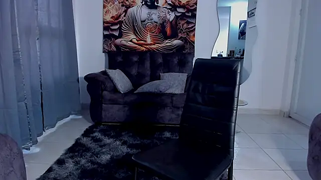 Snapshot of Valentino_Dosantos_ chatting on 03/20/25, 03:14 Valentino Dosantos online show from 03/20/25, 03:14