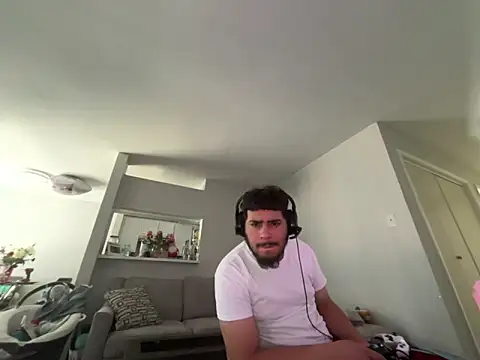 Snapshot of Mrclapp3r chatting on 02/20/25, 07:19 Mrclapp3r online show from 02/20/25, 07:19