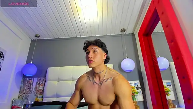 KaryBig3 online show from 02/22/25, 04:40