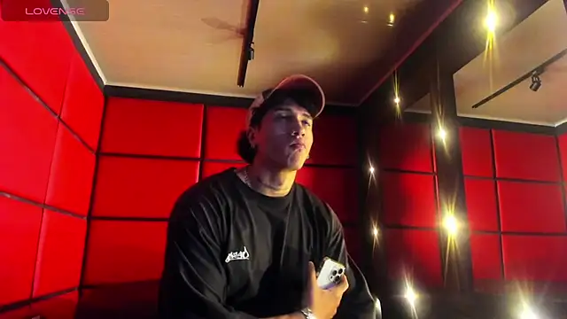 KaryBig3 online show from 03/07/25, 07:19