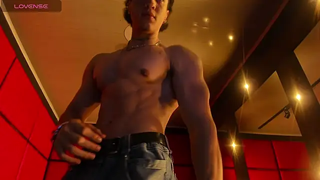 KaryBig3 online show from 03/08/25, 04:23