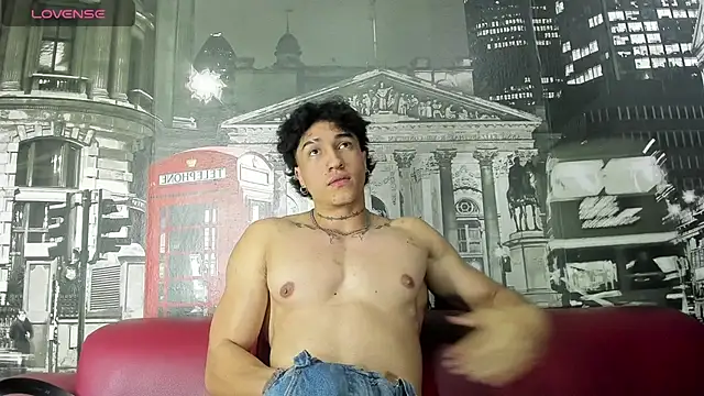 KaryBig3 online show from 03/12/25, 07:35