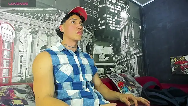 KaryBig3 online show from 03/13/25, 04:27