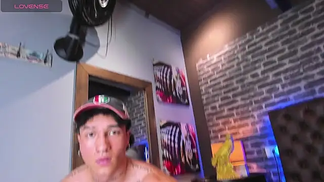 KaryBig3 online show from 03/16/25, 04:52