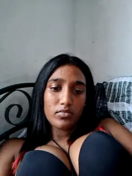 Snapshot of indianpink_lips chatting on 03/07/25, 03:39 indianpink lips online show from 03/07/25, 03:39