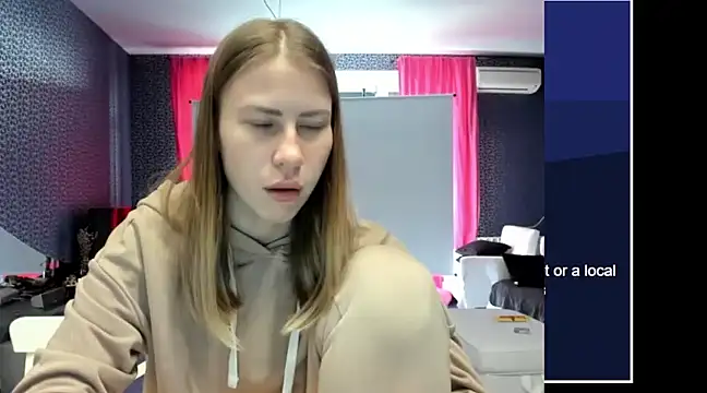 Snapshot of vikky_s1 chatting on 03/12/25, 03:18 vikky s1 online show from 03/12/25, 03:18