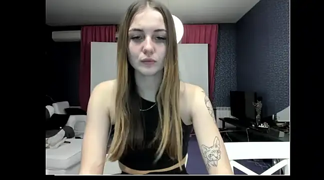 Snapshot of vikky_s1 chatting on 03/13/25, 06:12 vikky s1 online show from 03/13/25, 06:12