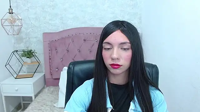 camilah tk online show from 02/15/25, 12:22