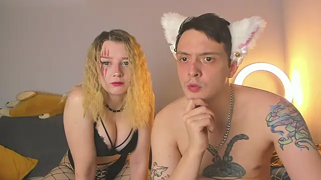 OnePunchGirl online show from 10/31/25, 03:13