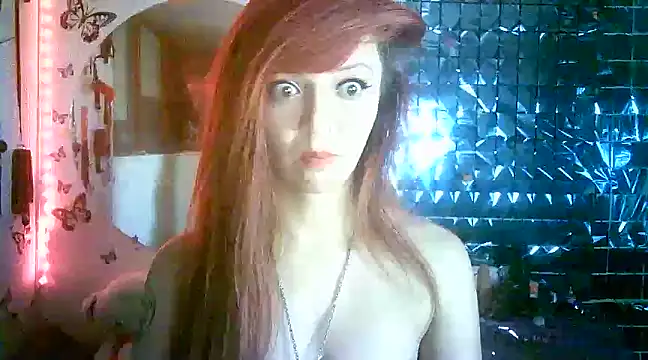 Snapshot of Meghan_sex777 chatting on 02/18/25, 09:32 Meghan sex777 online show from 02/18/25, 09:32