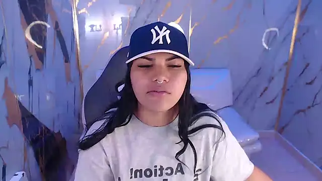 melany rouse18 online show from 09/15/25, 01:22