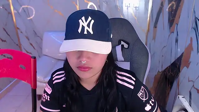 melany rouse18 online show from 10/05/25, 12:58