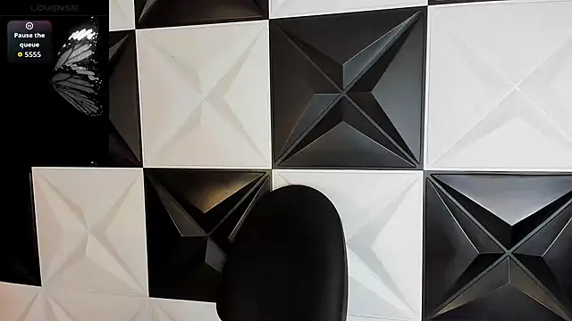 melany rouse18 online show from 10/25/25, 01:02