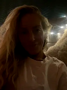 Snapshot of Fiery_Blonde_LexiX chatting on 10/22/25, 10:31 Fiery Blonde LexiX online show from 10/22/25, 10:31