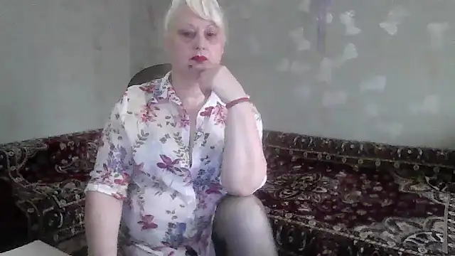 NikolinaBounty online show from 11/30/25, 11:36