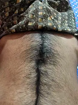 Snapshot of cocktony chatting on 10/22/25, 05:56 cocktony online show from 10/22/25, 05:56