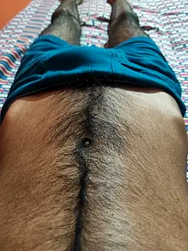 Snapshot of cocktony chatting on 10/29/25, 05:04 cocktony online show from 10/29/25, 05:04