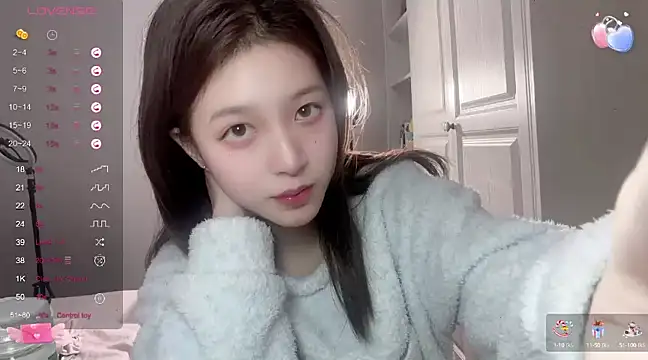 Snapshot of YaYa-521 chatting on 02/19/25, 12:46 YaYa-521 online show from 02/19/25, 12:46