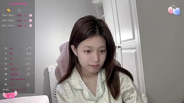 Snapshot of YaYa-521 chatting on 02/20/25, 10:48 YaYa-521 online show from 02/20/25, 10:48