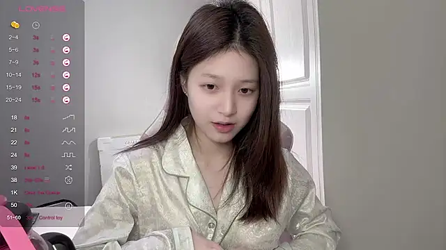 Snapshot of YaYa-521 chatting on 03/05/25, 11:38 YaYa-521 online show from 03/05/25, 11:38
