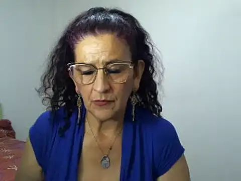 Snapshot of Yessie chatting on 02/23/25, 03:13 Yessie online show from 02/23/25, 03:13