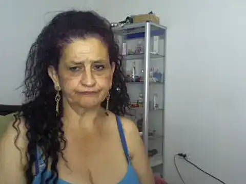 Snapshot of Yessie chatting on 02/28/25, 03:04 Yessie online show from 02/28/25, 03:04