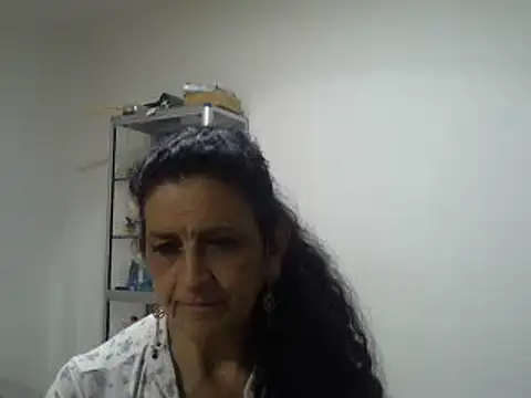 Snapshot of Yessie chatting on 03/03/25, 11:56 Yessie online show from 03/03/25, 11:56